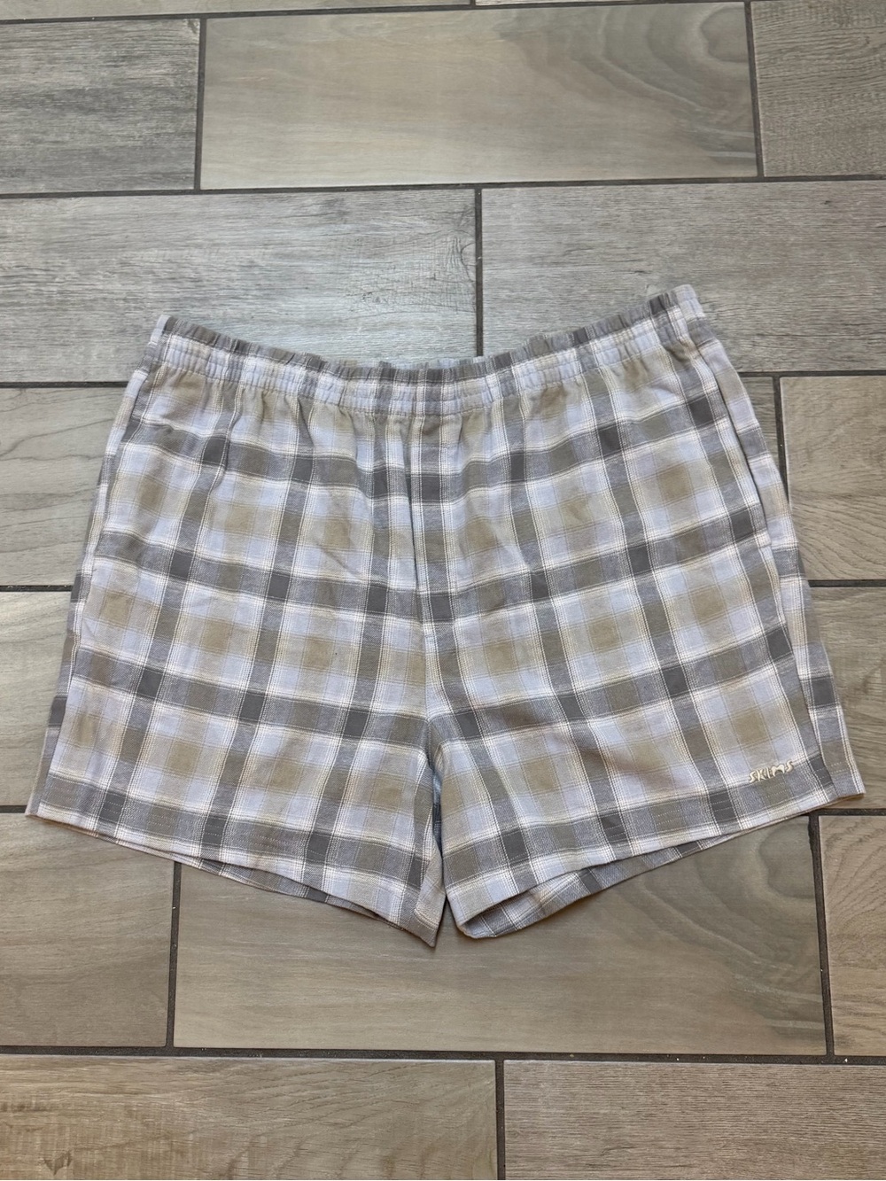 SKIMS Flannel Sleep Short Taupe Plaid